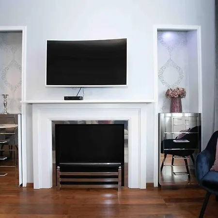 Luxurious Retreat In City's Heart Basilica View
