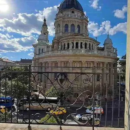Luxurious Retreat In City's Heart Basilica View Budapest